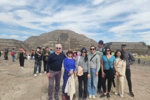 Private family tour to Teotihuacán from your accommodation