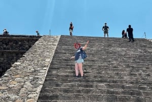 PRIVATE TOUR IN TEOTIHUACAN AND GUADALUPE BASILIC