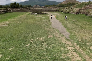 Tour Privado VIP Teotihuacán: Transporte+Guía local en inglés
