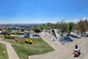 Puebla: Hop-on Hop-off City Tour and Aquarium Michín