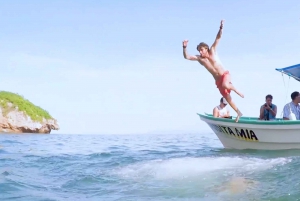 Puerto Vallarta: Los Arcos Snorkel & Beach Private Boat Tour