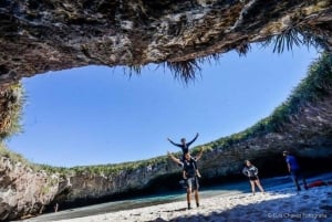 Puerto Vallarta: Esnórquel en las Islas Marietas y Playa Escondida