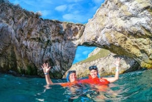 Excursión a las Islas Marietas con Playa Nopalera - Barra libre