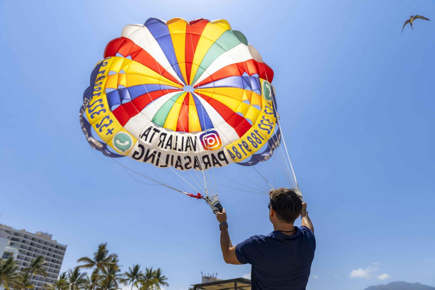 Puerto Vallarta: Parasailing Adventure