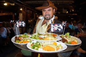 Puerto Vallarta: Crucero Pirata con Cena, Espectáculo y Barra Libre