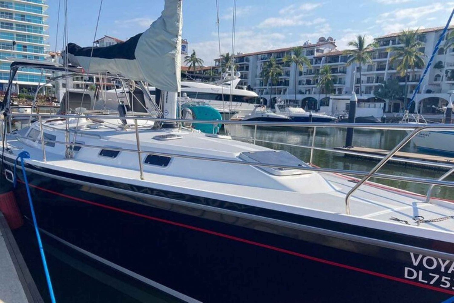 Puerto Vallarta: Tour privado en velero al atardecer