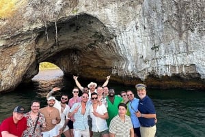 Puerto Vallarta: Private Yacht Charter (up to 12 guests)