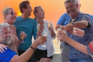 Puerto Vallarta: Sunset Cruise Aboard a Private Yacht