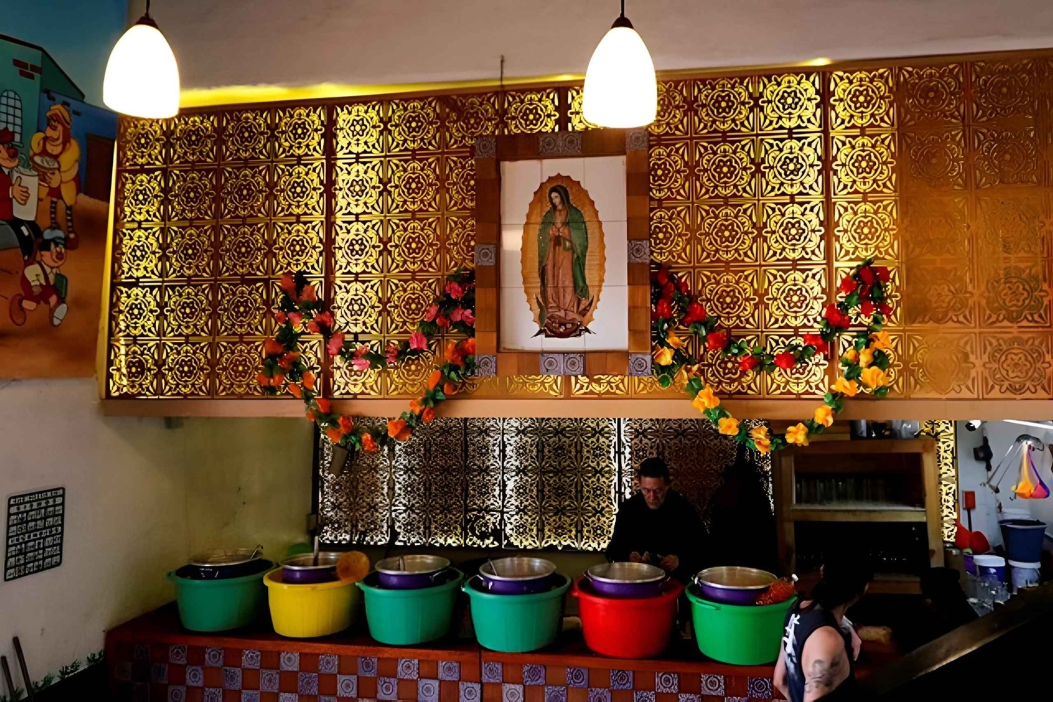 Pulque Bar Mexico: Typical Mexican Drink and Local Tacos