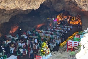 Piramides de Teotihuacán y Restaurante LA GRUTA (original)