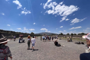 From Mexico City: Pyramids of Teotihuacan Private Tour