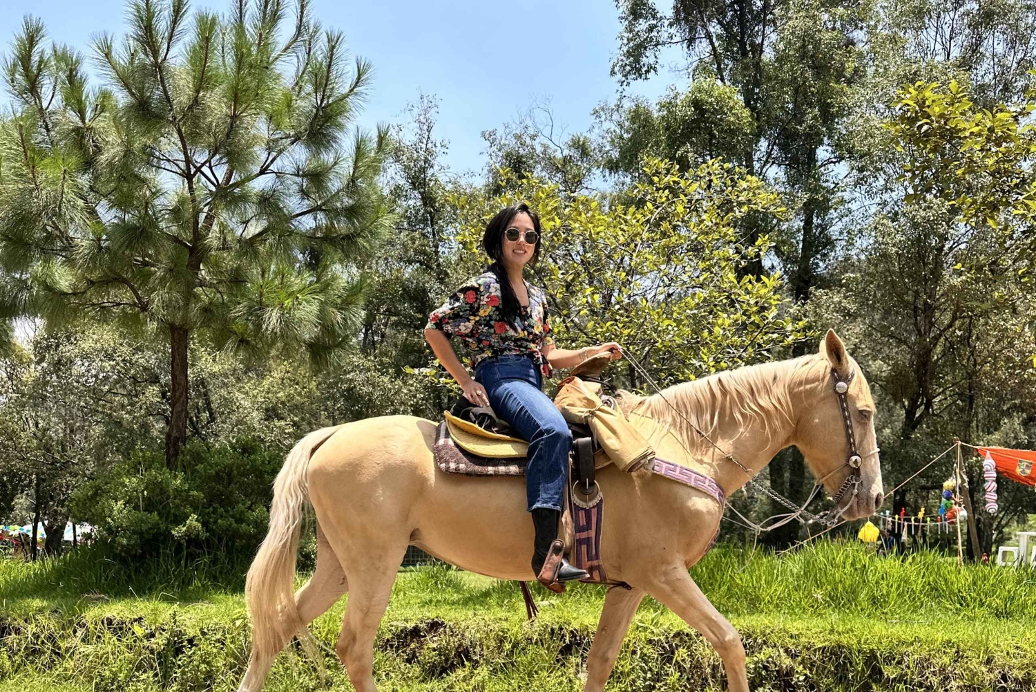 Cabalga con charros mexicanos: una aventura vaquera en la Ciudad de México