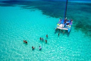 Riviera Maya:Catamarán a Isla Mujeres con almuerzo y barra libre