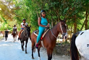 Riviera Maya: Paseo a Caballo, Tirolina y Aventura en quad