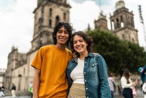 Romantic Walking Tour in Mexico City