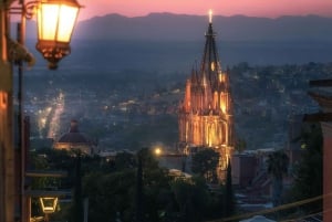 Excursión a San Miguel de Allende: Una Ciudad Colonial Más Querétaro