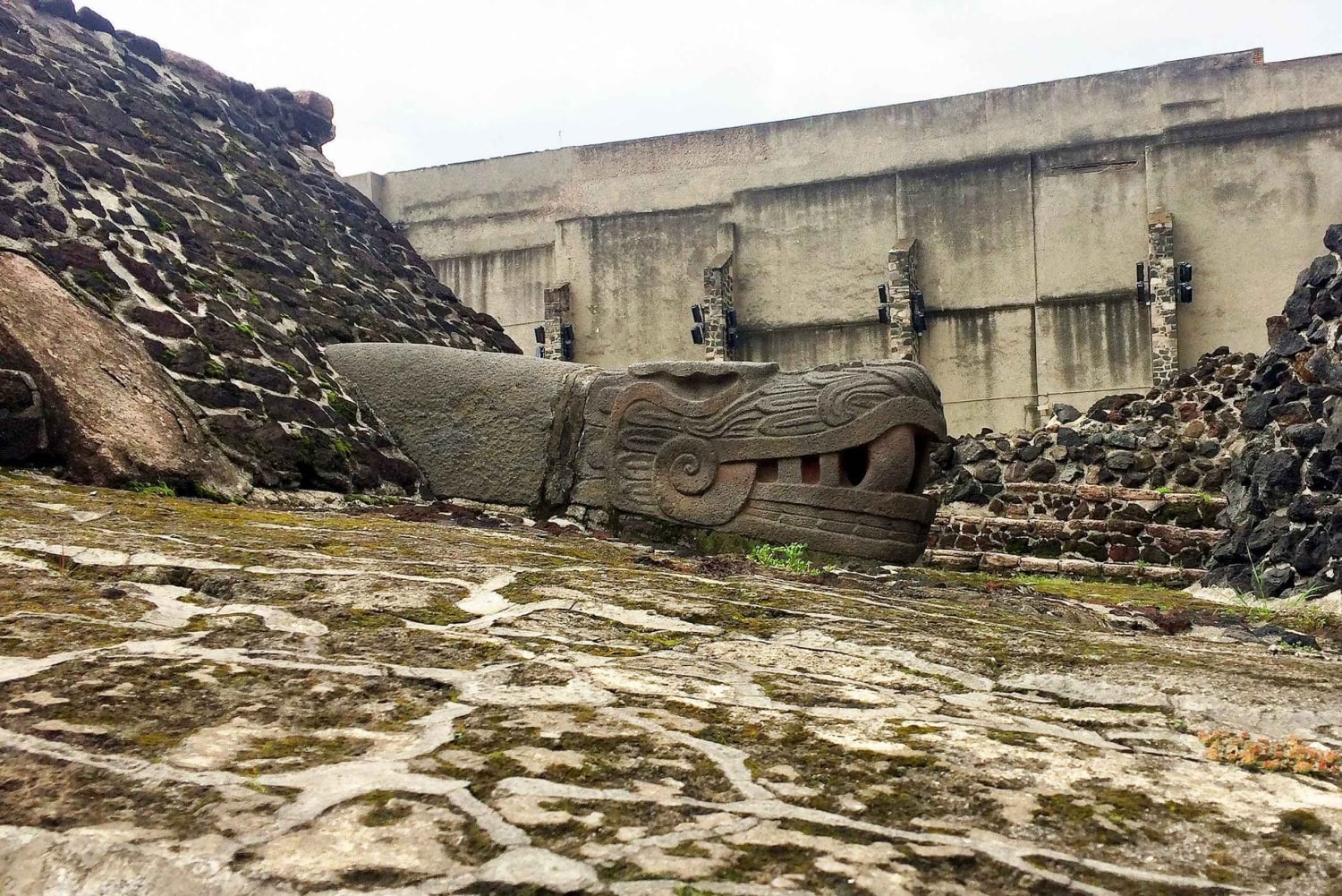 Shared Balloon Flight in Teotihuacan with transfer