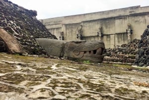 Shared Balloon Flight in Teotihuacan with transfer