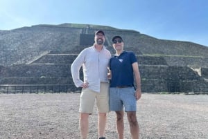 SHARED TOUR OF TEOTIHUACAN WITH BREAKFAST IN CAVE INCLUDED