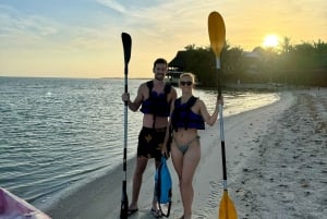 Holbox: Salida del Sol y Excursión en Kayak por los Manglares