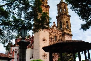 Excursión de un día a Taxco, Cuevas de Cacahuamilpa y Cuernavaca
