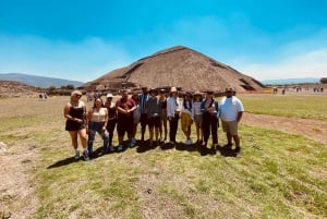 TEOTIHUACAN AND BASILICA: WITH TICKETS, FOOD AND 1 DRINK INCLUDED.