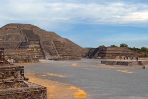 Teotihuacán: Excursión de un día al Santuario de Guadalupe y tour guiado completo
