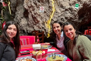 Teotihuacán: Guided tour of the Pyramids + Breakfast in Cave