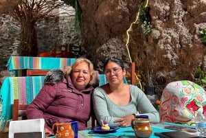 Teotihuacán: Guided tour of the Pyramids + Breakfast in Cave