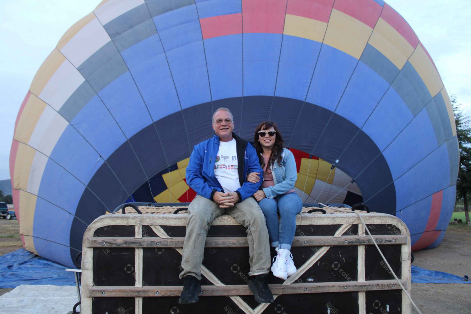 Hot-air balloon flight+breakfast+transportationCdmx-Teotih