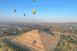 Vuelo en globo y visita a Teotihuacán con desayuno desde Ciudad de México