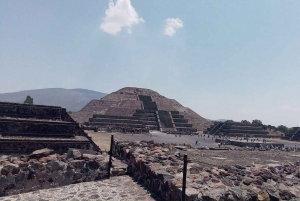 Teotihuacan is more than 2 big pyramids it's a whole culture