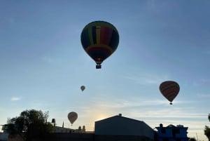 Teotihuacan vuelo en globo+servicio de recogida de CDMX+desayuno