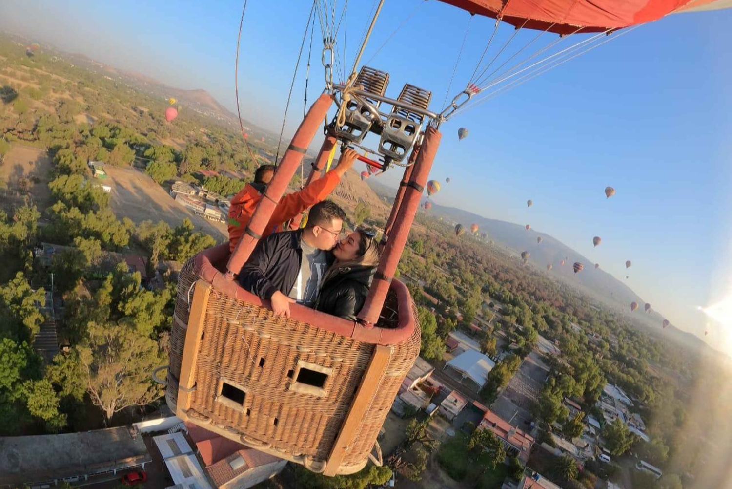 Teotihuacan: Private Romantic Balloon Flight for Couples
