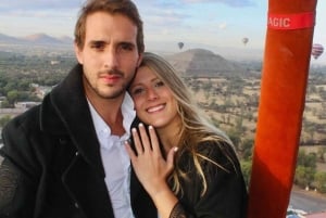 Teotihuacan: Private Romantic Balloon Flight for Couples
