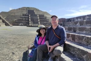 Mexico City: Teotihuacan Pyramids Private Tour & Transport