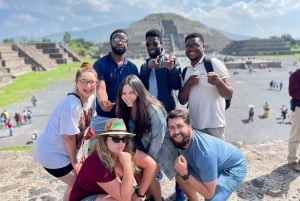 Teotihuacan Pyramids & lunch at my Grandma's house