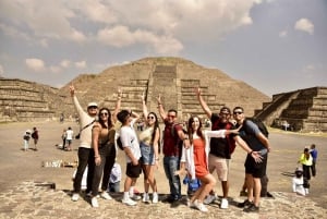 Excursión a las Pirámides de Teotihuacán