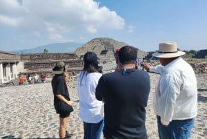 Excursión a las Pirámides de Teotihuacán