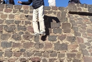 Teotihuacan: tour al amanecer, almuerzo típico local y chocolate Azteca