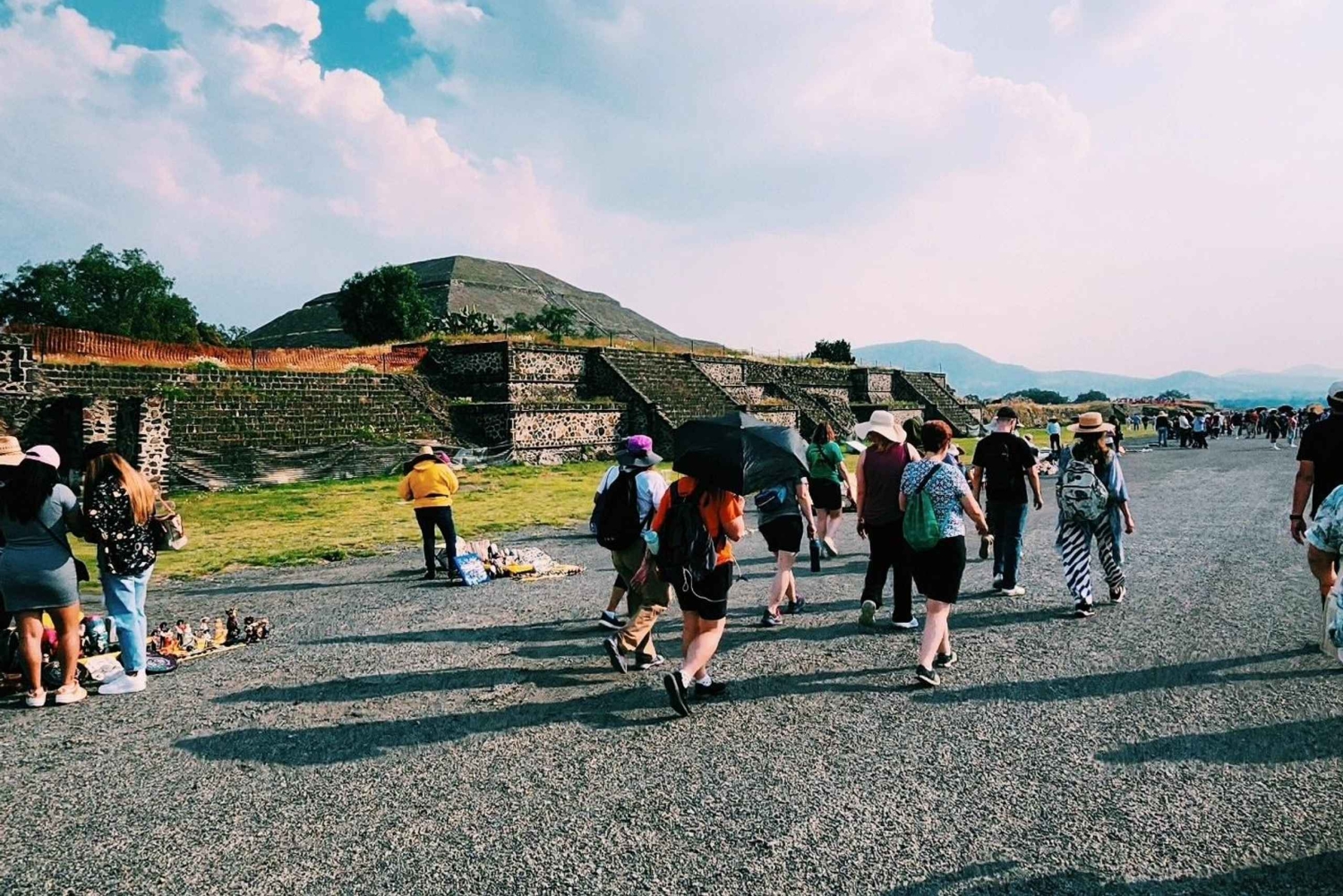 Teotihuacan VIP: Tour of the pyramids and Basilica of Guadalupe, tourist areas