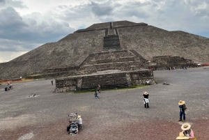 Teotihuacan VIP: Tour of the pyramids and Basilica of Guadalupe, tourist areas