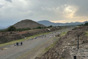 Teotihuacan VIP: Tour of the pyramids and Basilica of Guadalupe, tourist areas