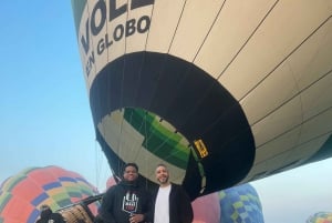 Teotihuacan vuelo en globo+servicio de recogida de CDMX+desayuno