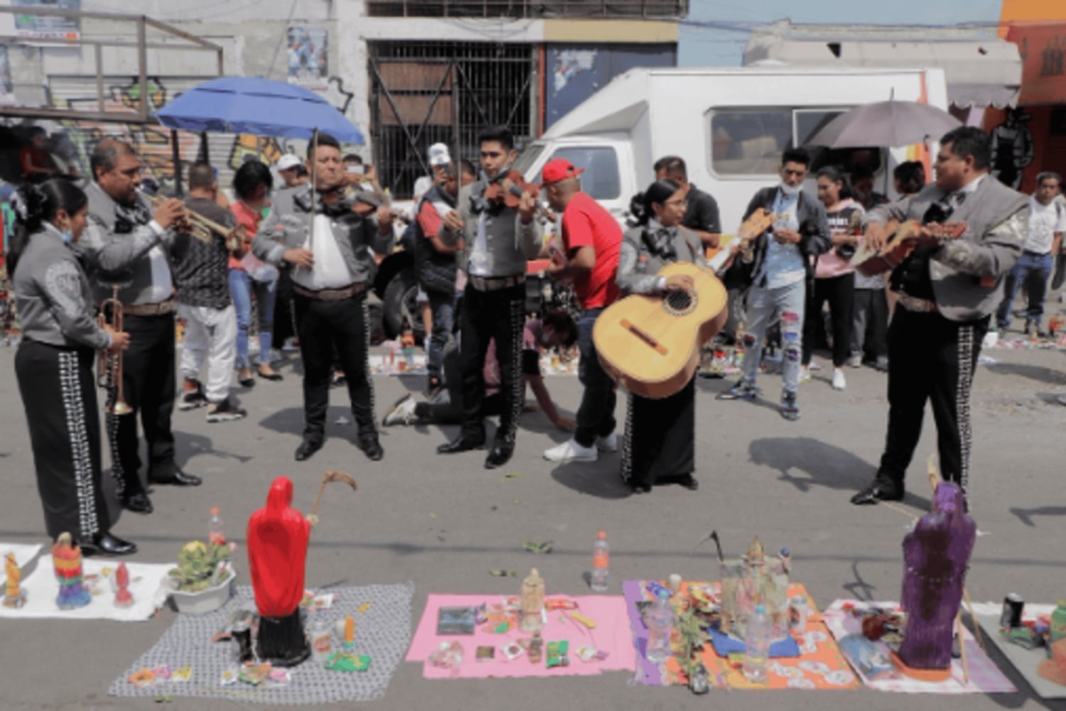 Tepito from the inside: flea markets, street food, and everyday life
