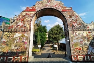 Tepoztlan: Las Estacas and Tepoztlan Tour