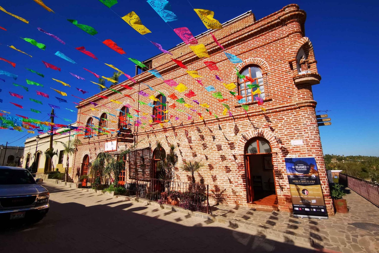 Todos Santos town tour