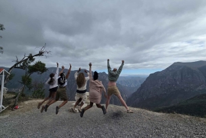 Tolantongo and La Gloria: From Mexico City. Local Gastronomic Experience.