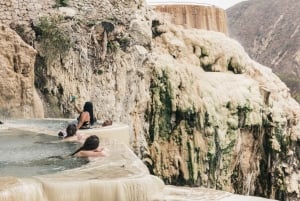 Tolantongo and La Gloria: From Mexico City. Local Gastronomic Experience.