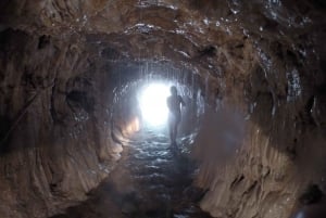 Grutas Tolantongo: Tour guiado con visita la cueva rio y hermosa cascada